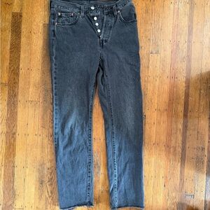 Black vintage Levi’s Button-Fly Jeans 26/30 measurements pictured, no stretch